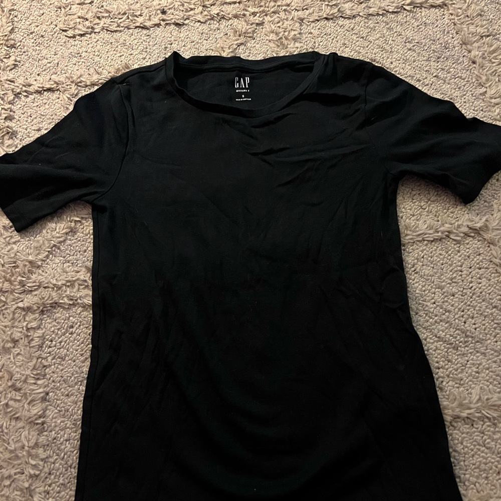 GAP Men's Jet Black Short Sleeve Tee